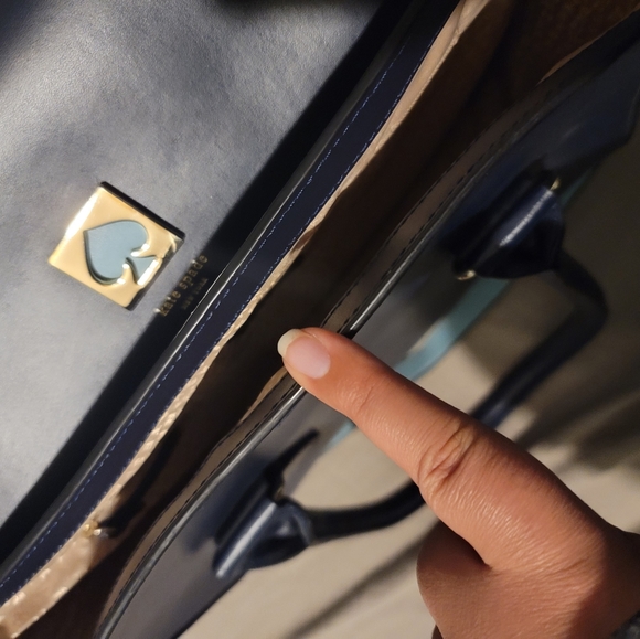 Like new! Kate Spade purse, handles and crossbody - Picture 3 of 5